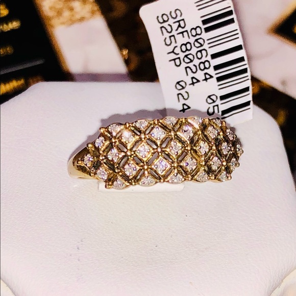 Jewelry - Real diamond exquisite custom vintage style wedding band Not CZ not moissanite